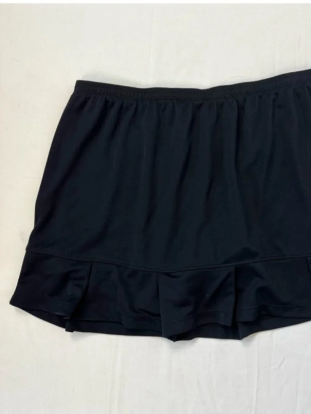 skirt skort Women’s size Large athletic black Sporty undershorts